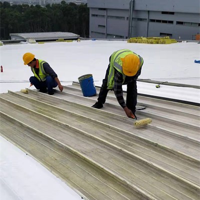 Hot sellf PVC membrane with fleece backing for metal roof renovating